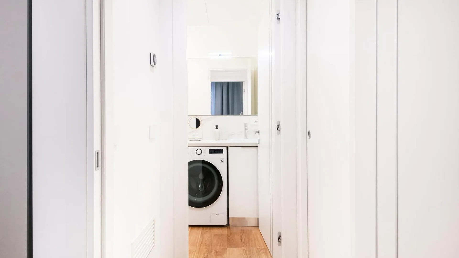 Easylife - Design And Relax In The Heart Of Milan Apartment