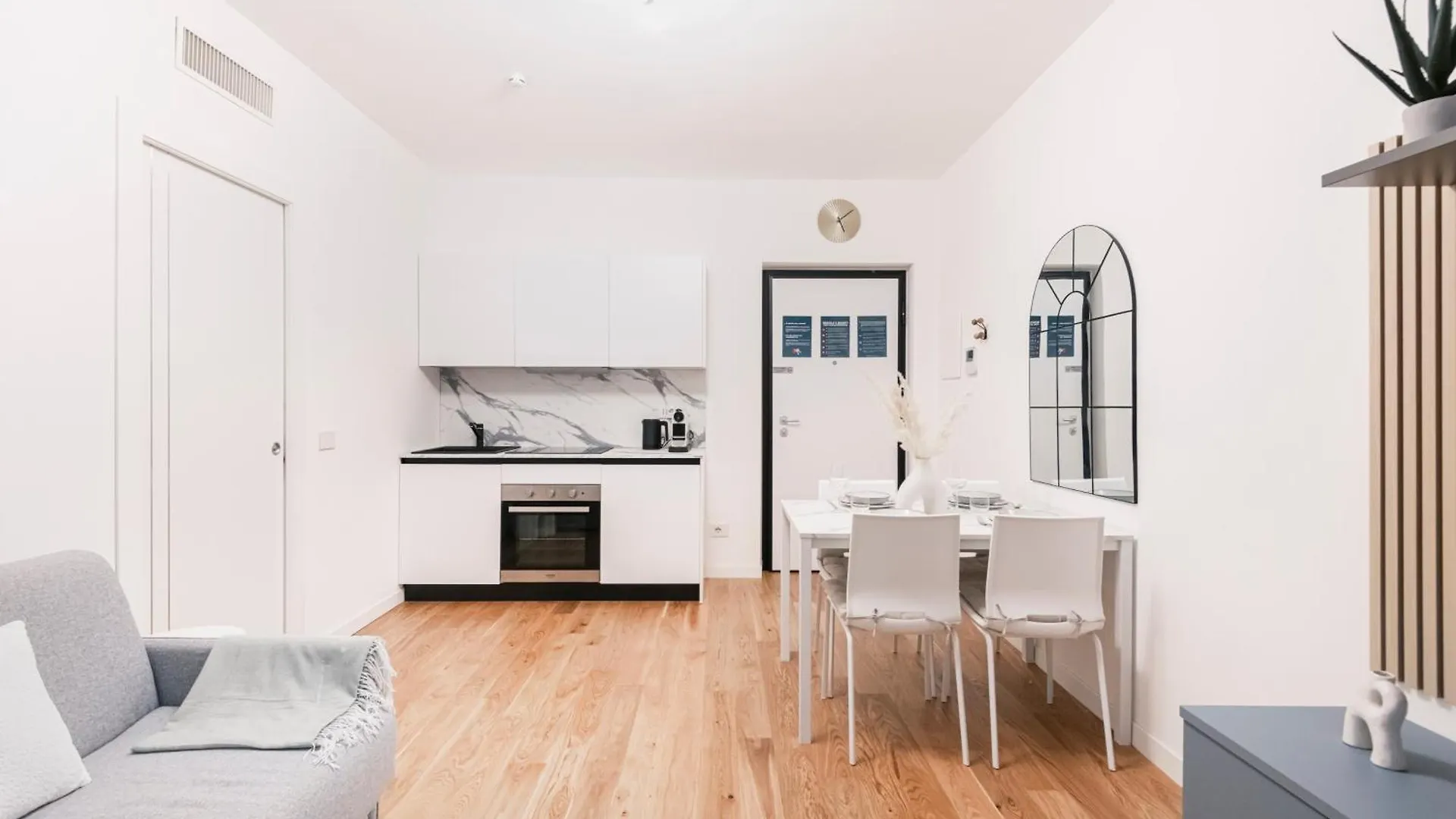 Easylife - Design And Relax In The Heart Of Milan Apartment Italy